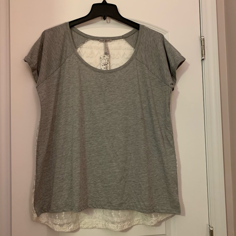 Dantelle Lace Back Top 3X NWT